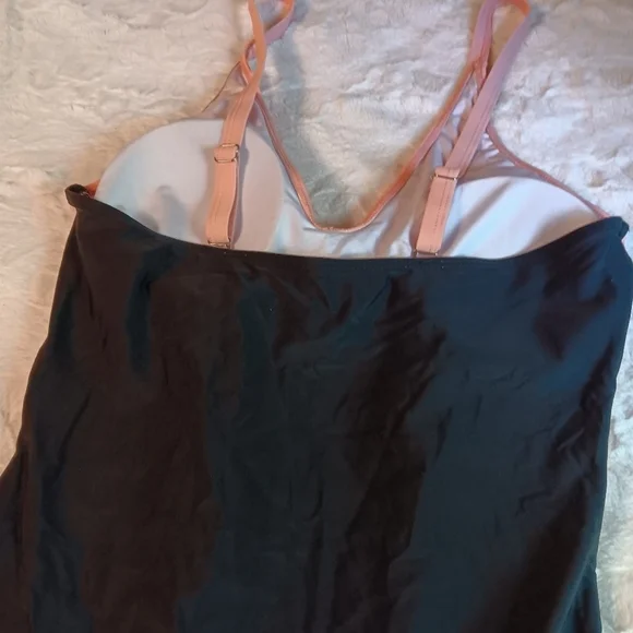 Women's Pink & Black One Piece V-neck Crisscross Tummy Control‎ Bathing Swimsuit - Picture 8 of 13